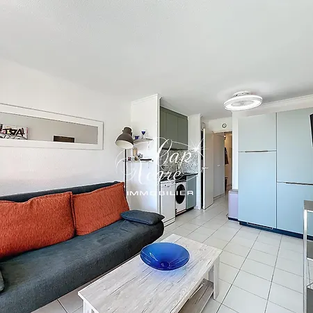 T2 Renove Vue Pour 4 Personnes A 50m De La De Pramousquier Apartment *