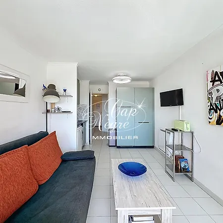 T2 Renove Vue Pour 4 Personnes A 50m De La De Pramousquier Apartment *